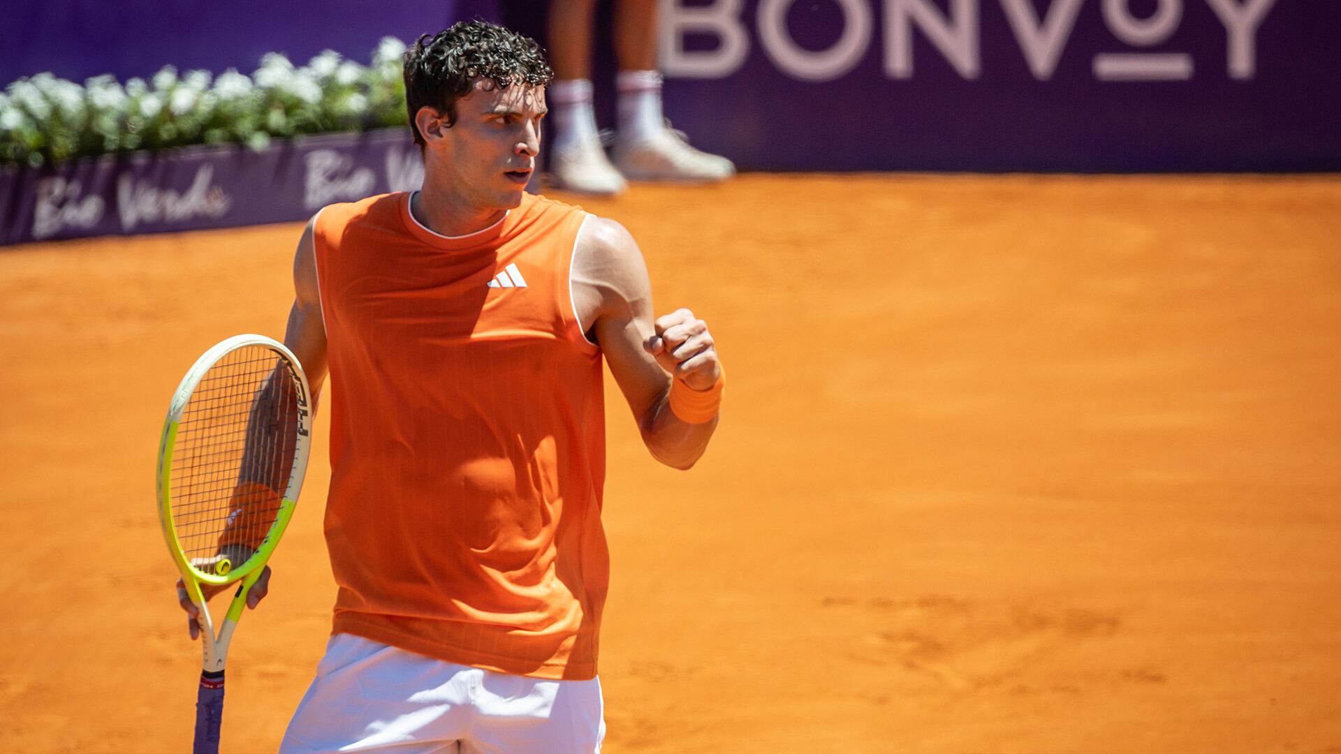 Juan Manuel Cerúndolo tuvo un viernes perfecto en Francia (Crédito: Prensa Argentina Open)