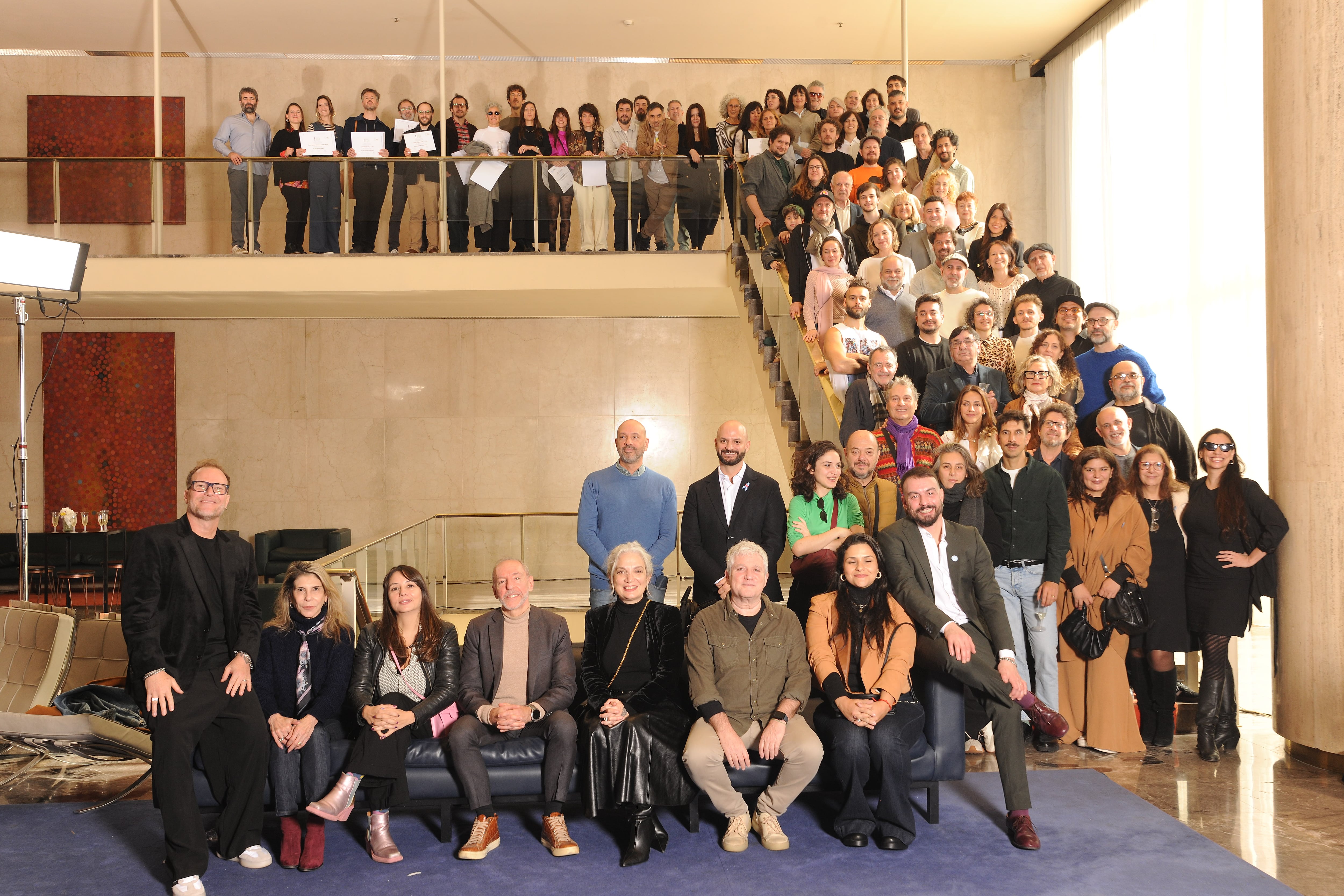 Los nominados a los Premios Sur reunidos en el Teatro General San Martín