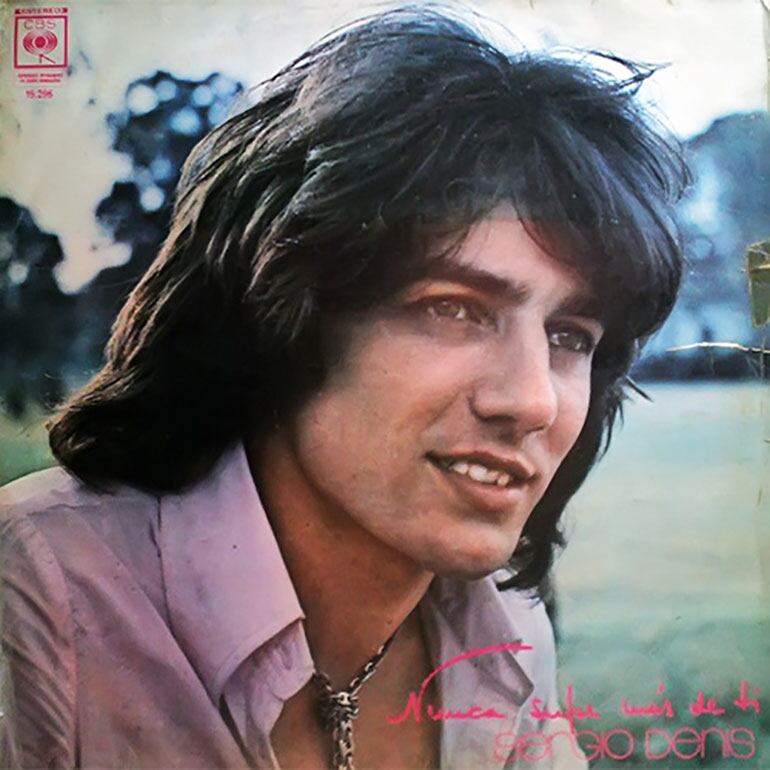 Sergio Denis de joven en la portada del disco 