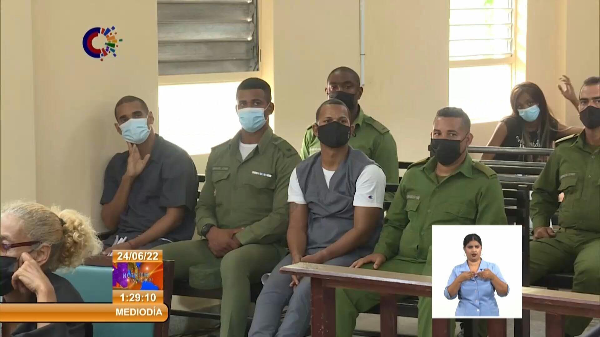 El artista de performance Luis Manuel Otero Alcántara fue condenado a cinco años de prisión y el rapero Maykel Osorbo, coautor del polémico tema 