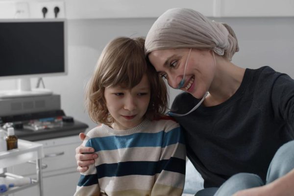La estrategia de resolución de problemas mejora la salud mental en jóvenes con cáncer