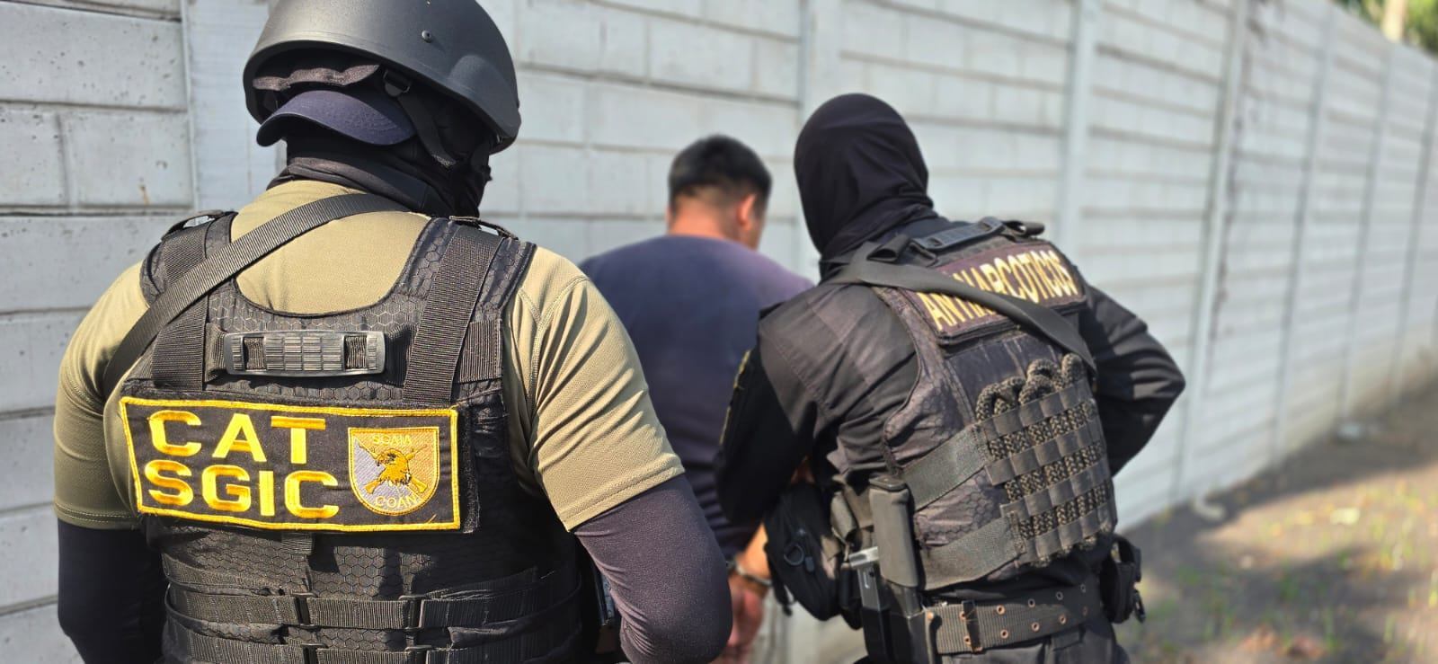 Operativo conjunto desarticula red de narcotráfico en las costas del Pacífico de Guatemala con ocho capturas. (PNCdeGuatemala)