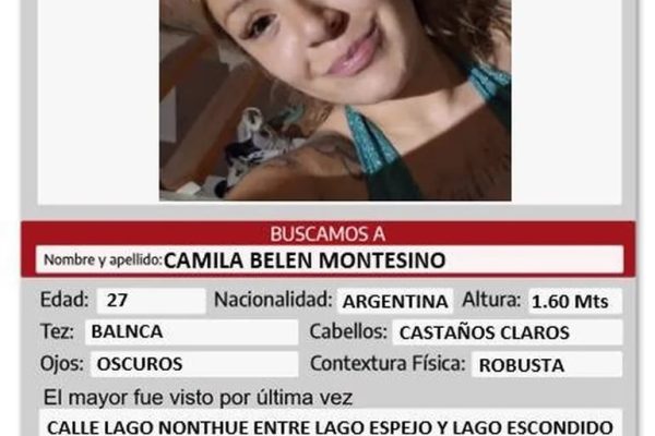 La mujer y su bebé que eran buscados en Neuquén aparecieron en Río Negro: se presentaron en una comisaría