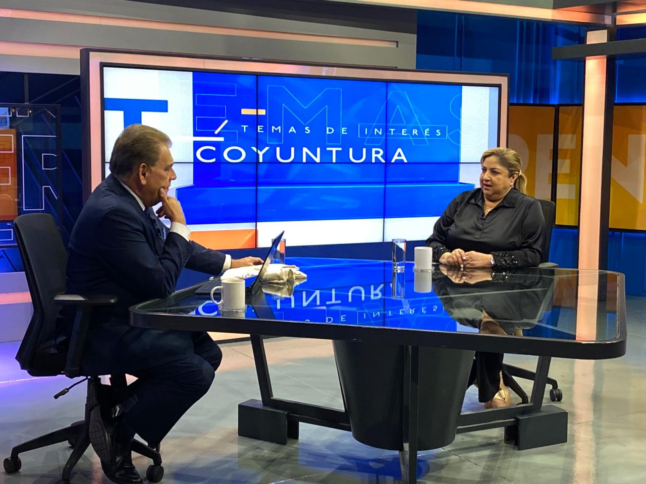 Nory Flores, vocalista líder de los Hermanos Flores, brindó detalles de su participación en Coachella y las giras programadas para este año en entrevista Frente a Frente./ (Redes de Frente a Frente)