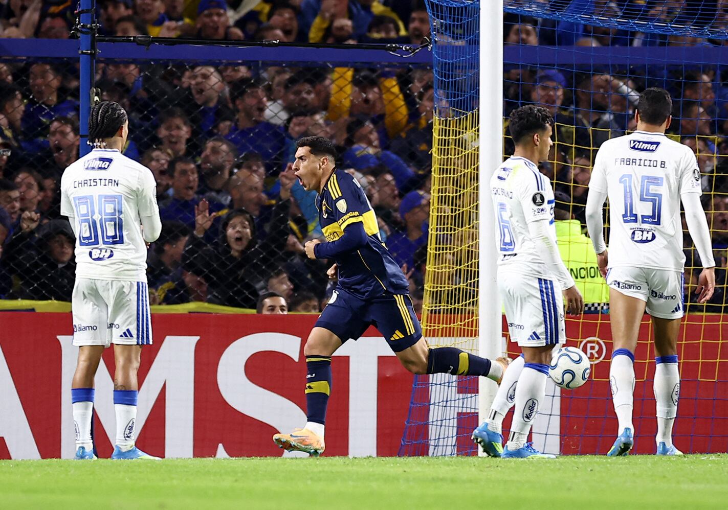 Miguel Merentiel celebra su gol ante Cruzeiro (REUTERS/Agustin Marcarian)