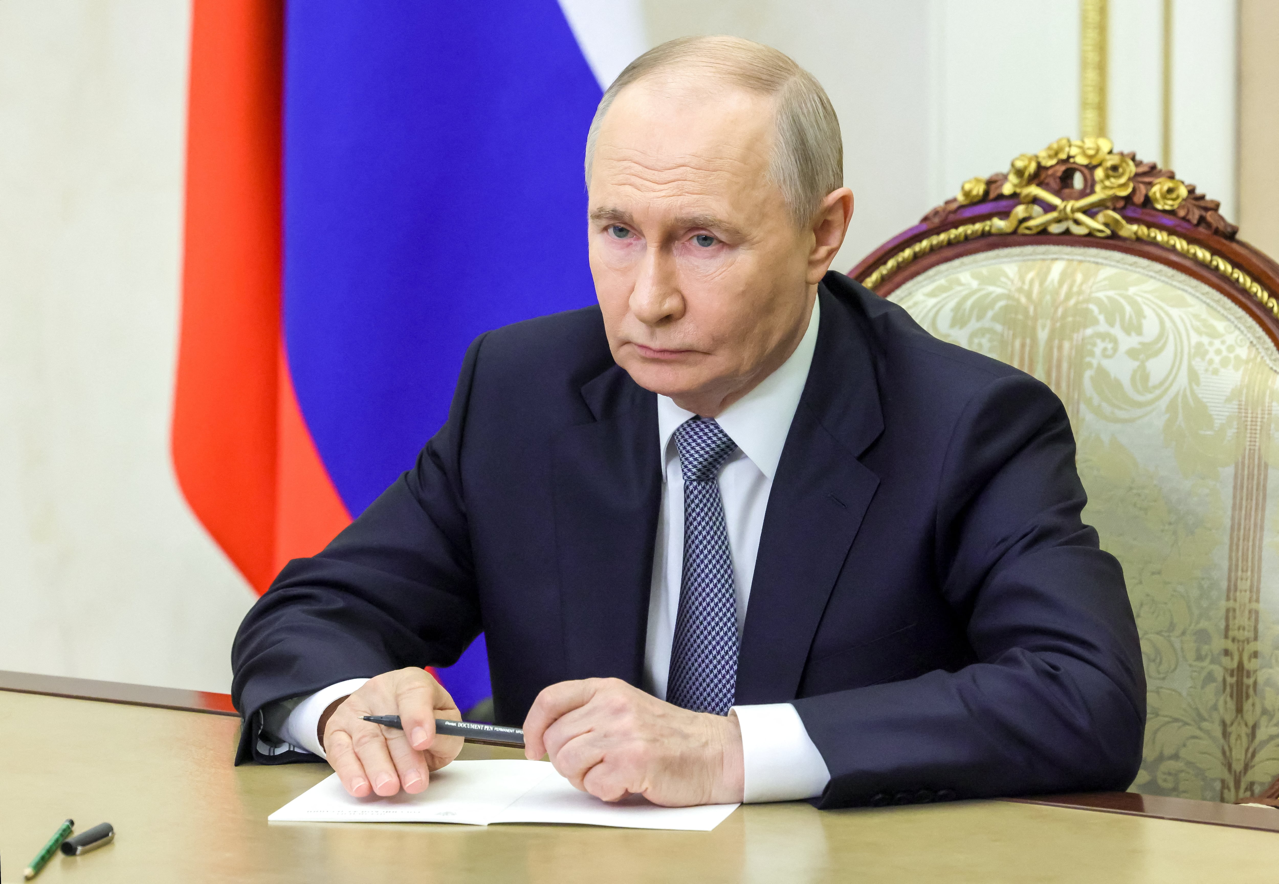 “Lo que su declaración demuestra realmente es que no se encuentra en una posición sólida”, sostuvo Kallas después de que Putin señalara durante el fin de semana que la guerra en Ucrania “se encamina a su fin” (REUTERS)
