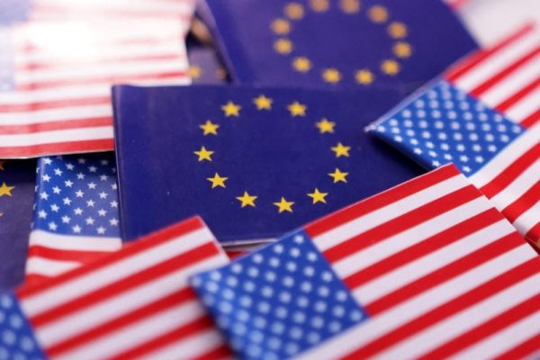 La Unión europea alcanzó un acuerdo interno para implementar el pacto comercial firmado hace casi un año con Estados Unidos