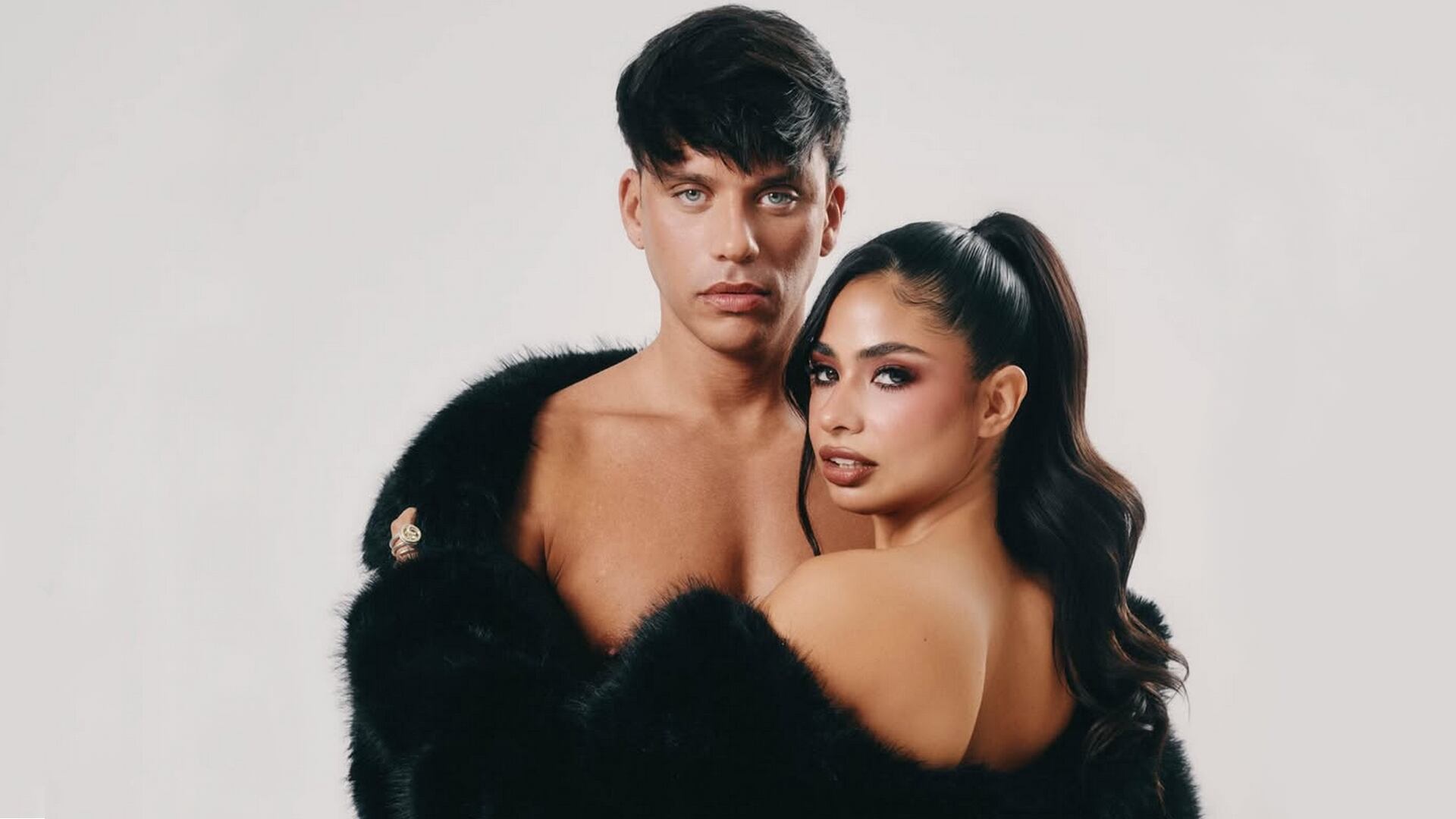 Las impactantes fotos de Daniela Celis y Nick Sicaro juntos: sensualidad y atracción a flor de piel