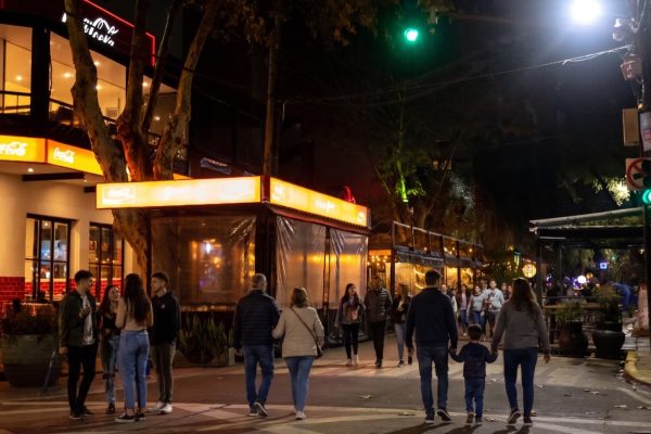 Llega “La Noche de Lanusita”: gastronomía, espectáculos y premios en el polo de Lanús Oeste