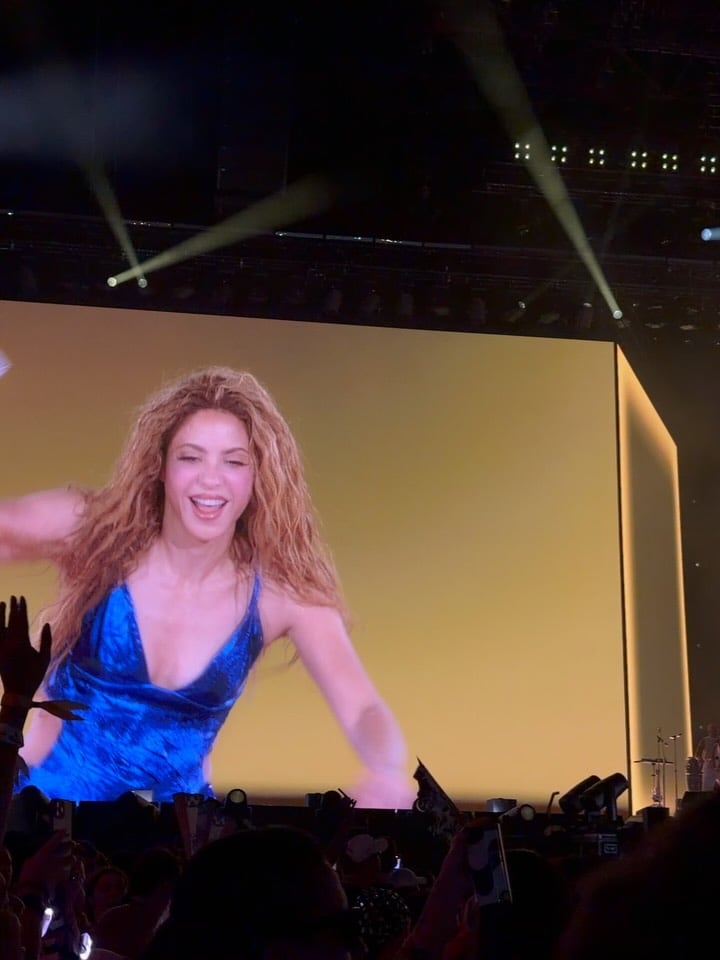 Luces, baile y mucha energía: la noche de Zaira Nara en el show de Shakira en Río de Janeiro