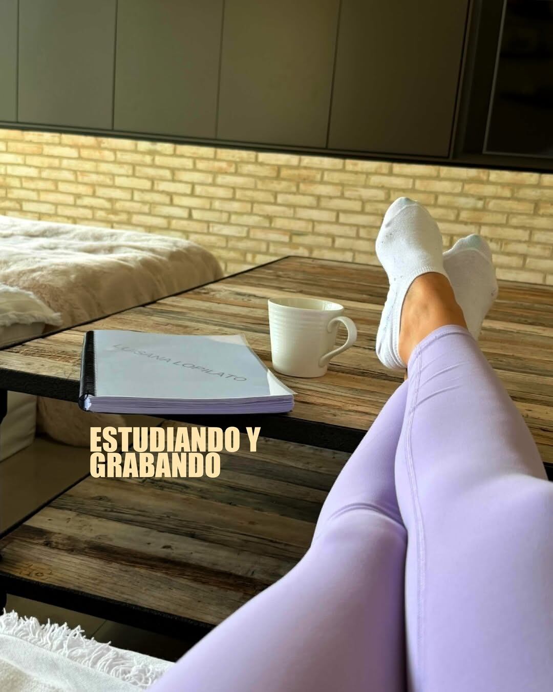 Durante su estadía, Lopilato equilibró grabaciones, estudios de guion y rutinas de entrenamiento físico para mantener su bienestar personal