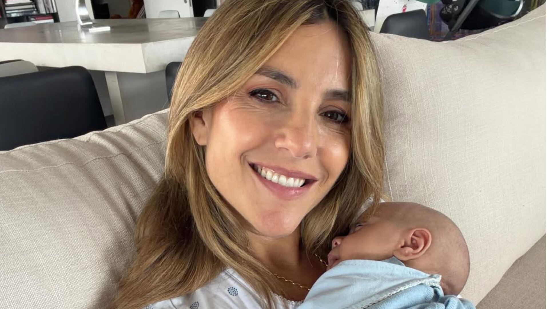 Con una publicación especial, la conductora mostró cómo la llegada del pequeño transformó la rutina y el corazón de toda la familia (Instagram)