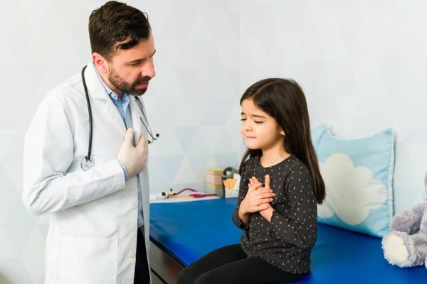 Más niños buscan ayuda para la ansiedad en visitas rutinarias al médico, según un estudio