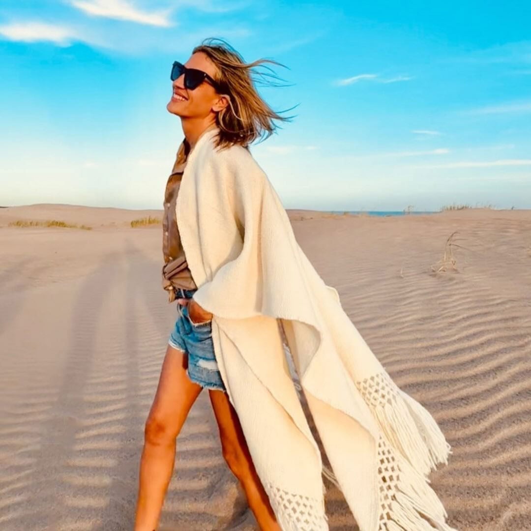 A Dolores Teuly le dicen Lola y tiene 46 años y tres hijos