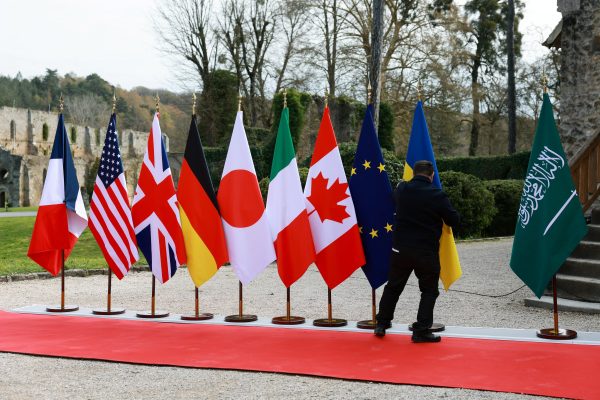 Ministros del G7 debaten en París minerales críticos y comercio digital en medio del impacto por la crisis en el estrecho de Ormuz