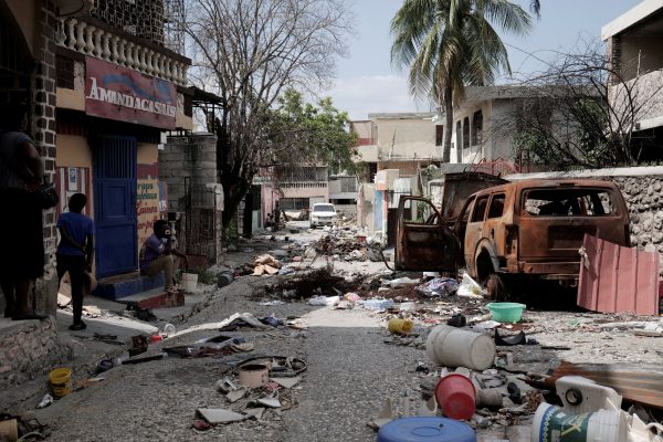 Nueva ola de violencia de pandillas en Haití desplaza a cientos de personas