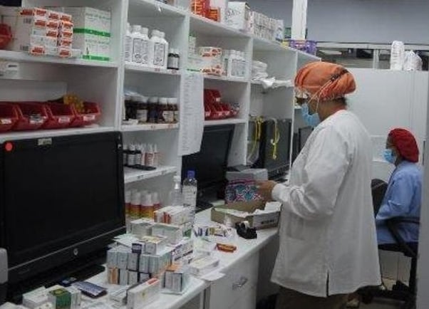 En las farmacias de la Caja de Seguro Social se despachaba el jarabe que contenía dietilenglicol.