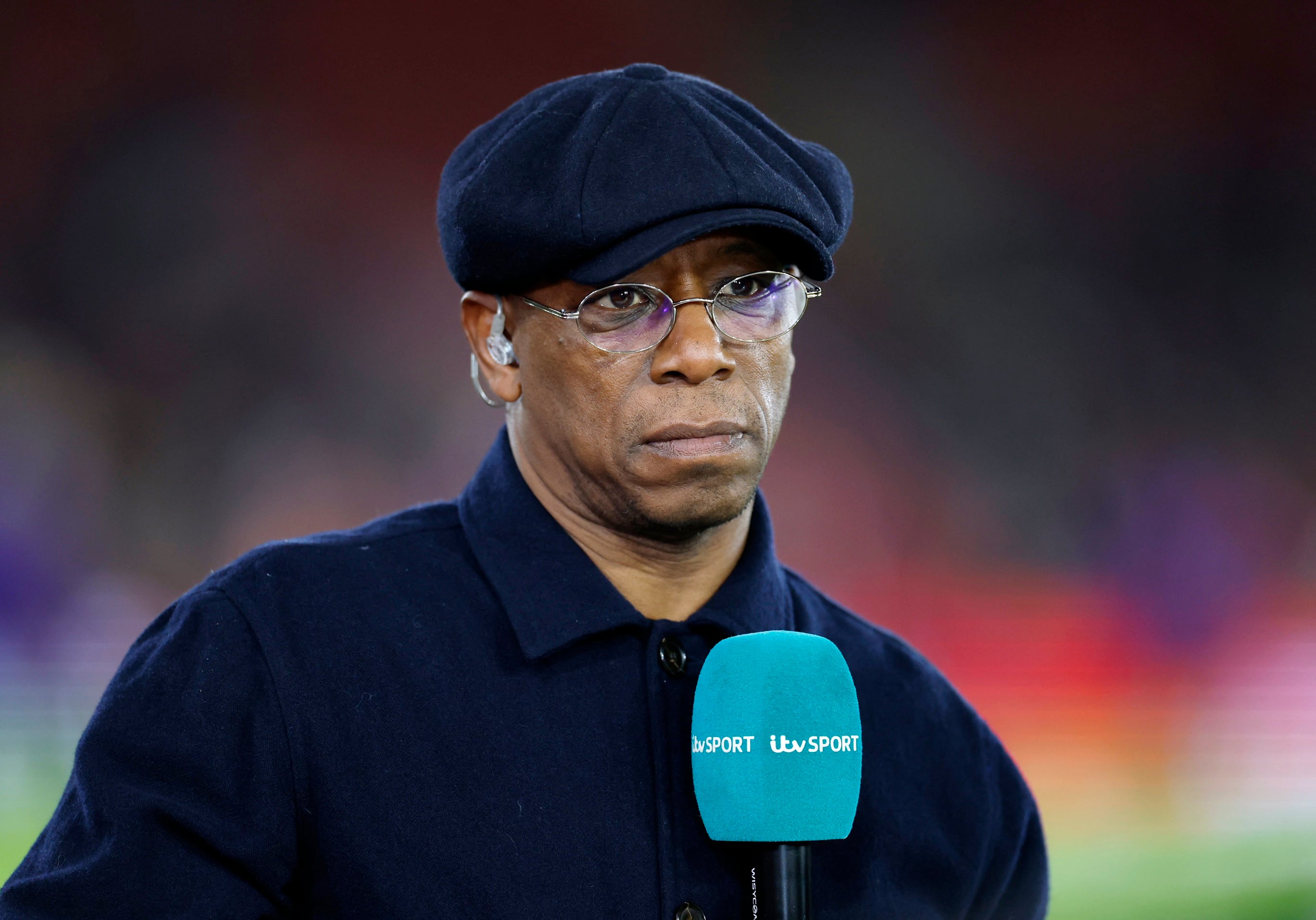 Ian Wright defendió los festejos del Arsenal y animó a los hinchas a disfrutar el histórico momento sin atender a críticas externas (Action Images via Reuters/Peter Cziborra)