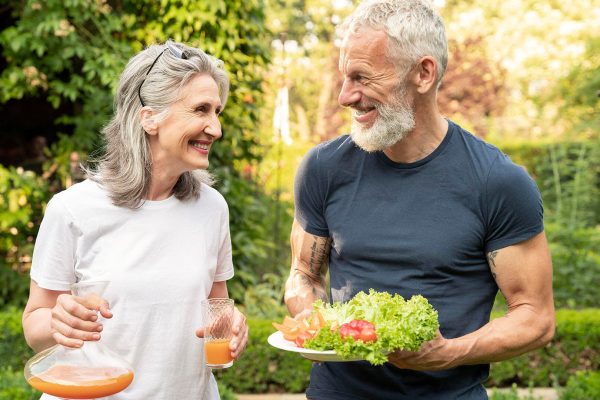 Por qué el ADN mitocondrial cambia con la edad y cómo afecta a la salud después de los 60