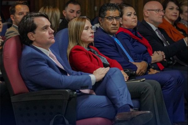 Presidenta Laura Fernández reúne a diputados y jueces para analizar seguridad en Costa Rica