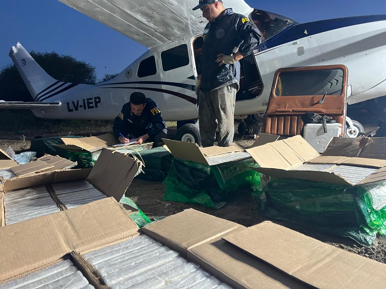 La falsa patente de la avioneta y los 442 kilos de cocaína