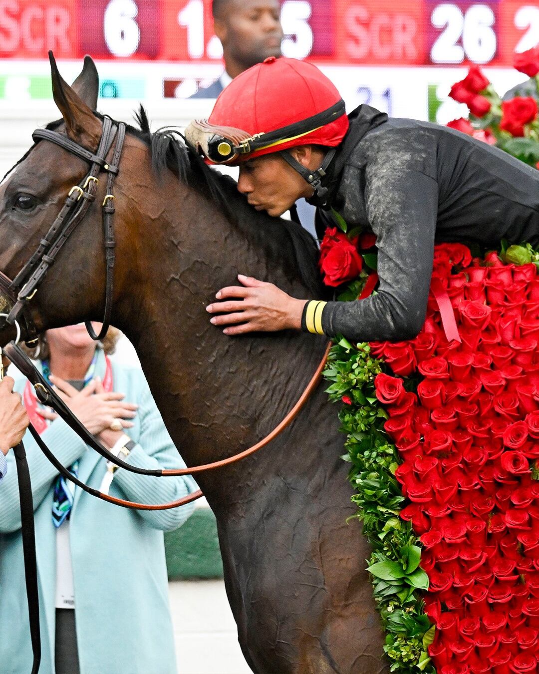 José Ortiz conquistó el Kentucky Derby montando a su caballo Golden Tempo. Foto: Instagram @churchilldowns