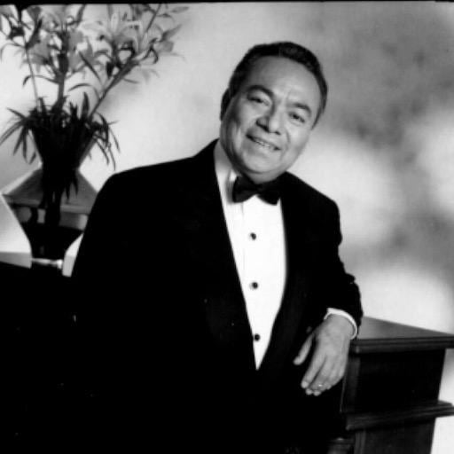 Rafael Basurto Lara reconoce a grandes artistas con los que compartió escenario, como Armando Manzanero, Rocío Jurado y Celia Cruz