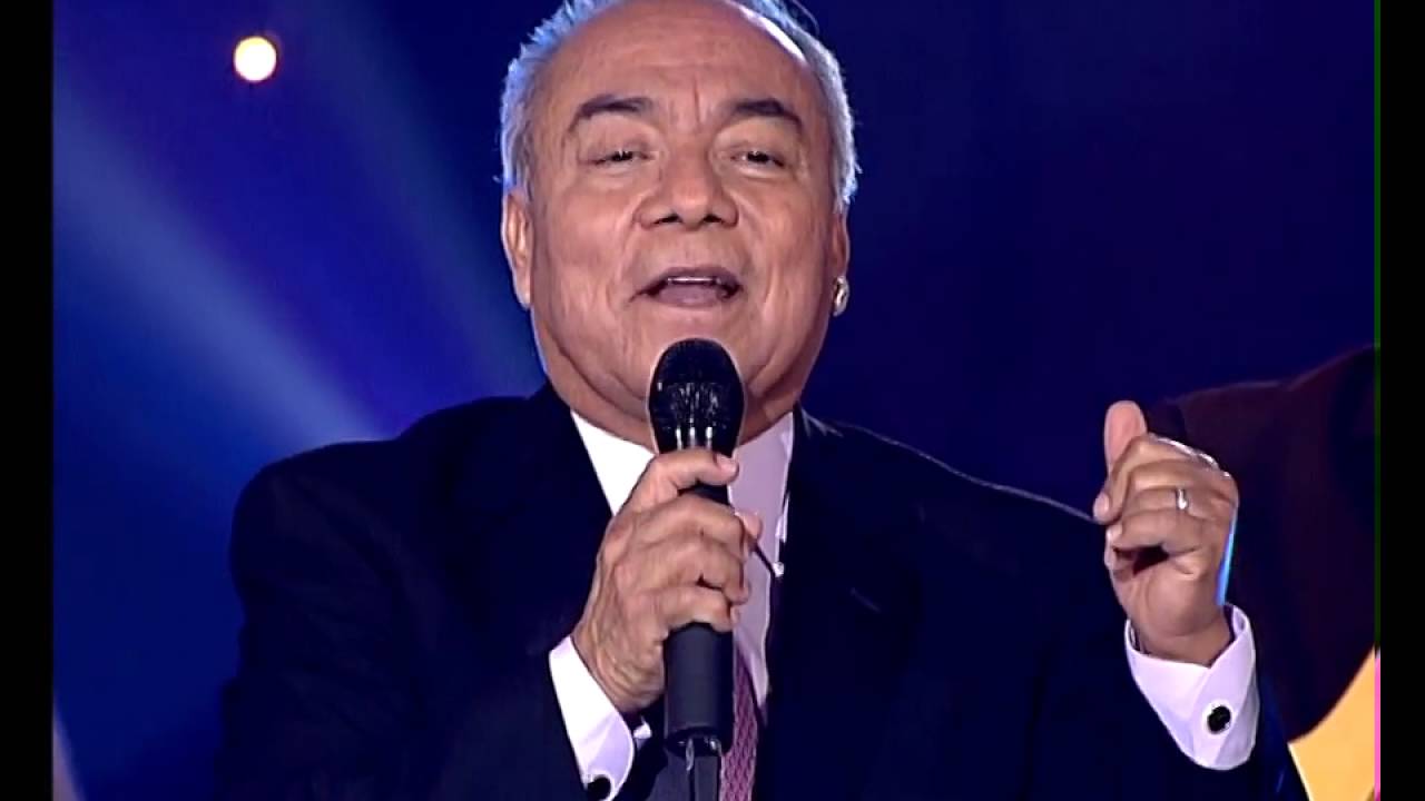 La guitarra fue el instrumento con el que Rafael Basurto Lara inició su vínculo con la música romántica desde los cinco años