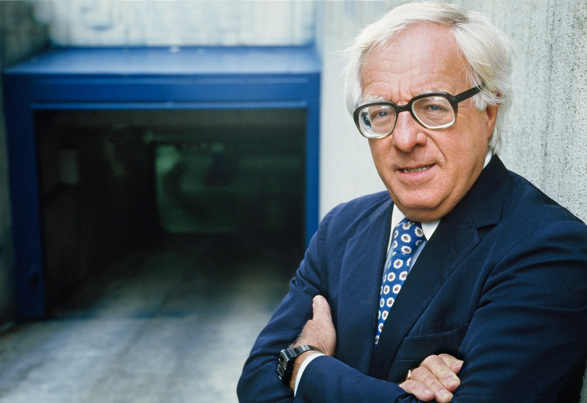 Ray Bradbury, escritor estadounidense: “No hace falta quemar libros para destruir una cultura. Solo basta con lograr que la gente deje de leerlos”