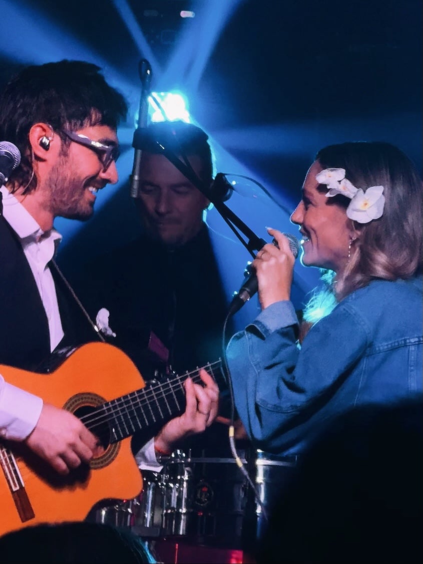 Rochi Igarzabal se casó con Milton Cámara en una romántica ceremonia que reunió a los Casi Ángeles: todas las fotos