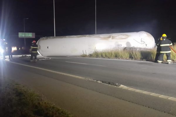 Rutas trágicas en el sudeste de Córdoba: dos automovilistas muertos en choques contra camiones