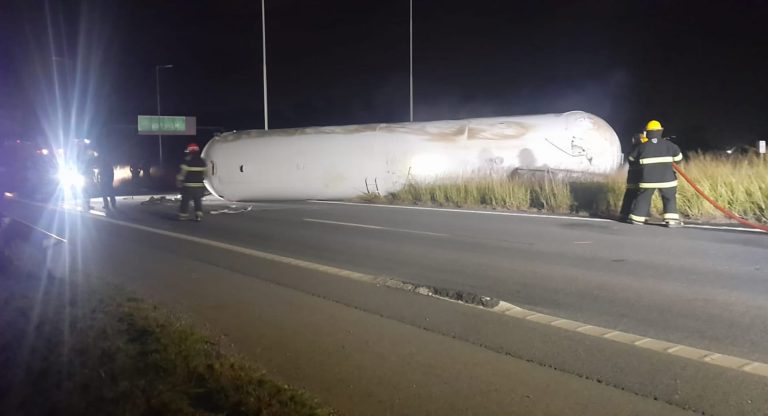 Rutas trágicas en el sudeste de Córdoba: dos automovilistas muertos en choques contra camiones