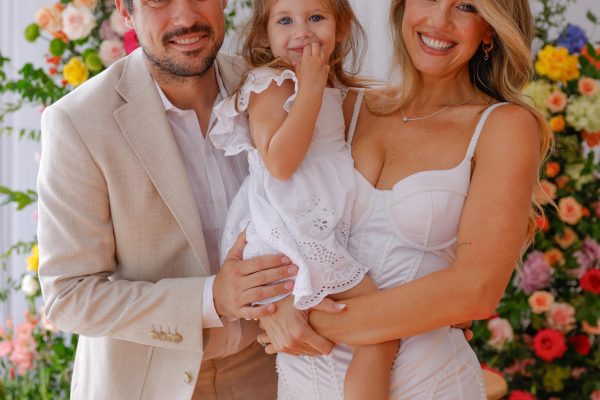 Stephanie Demner y Guido Pella revelaron el sexo de su bebé: el tierno video de su hija Arianna en Disney