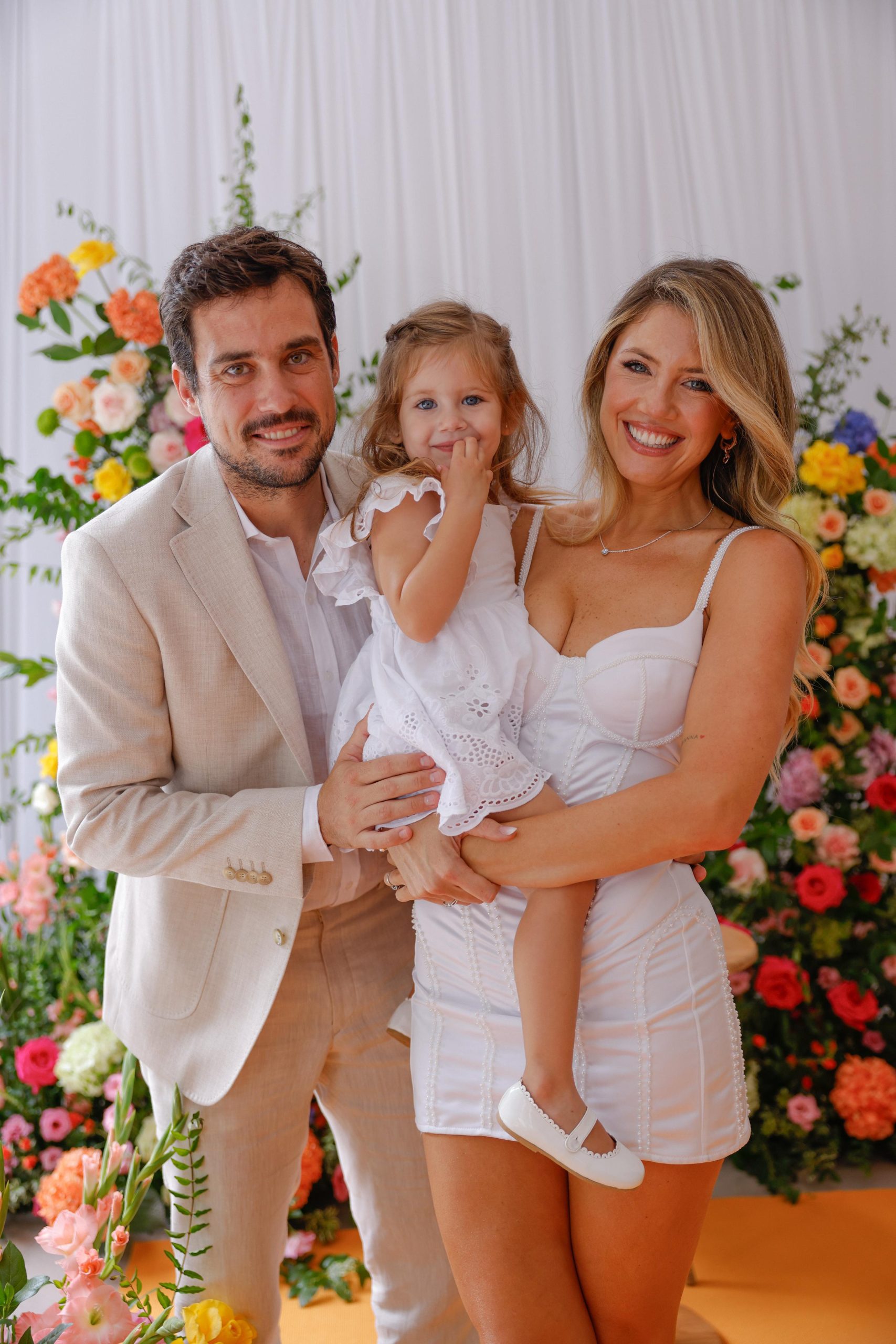 Stephanie Demner y Guido Pella revelaron el sexo de su bebé: el tierno video de su hija Arianna en Disney