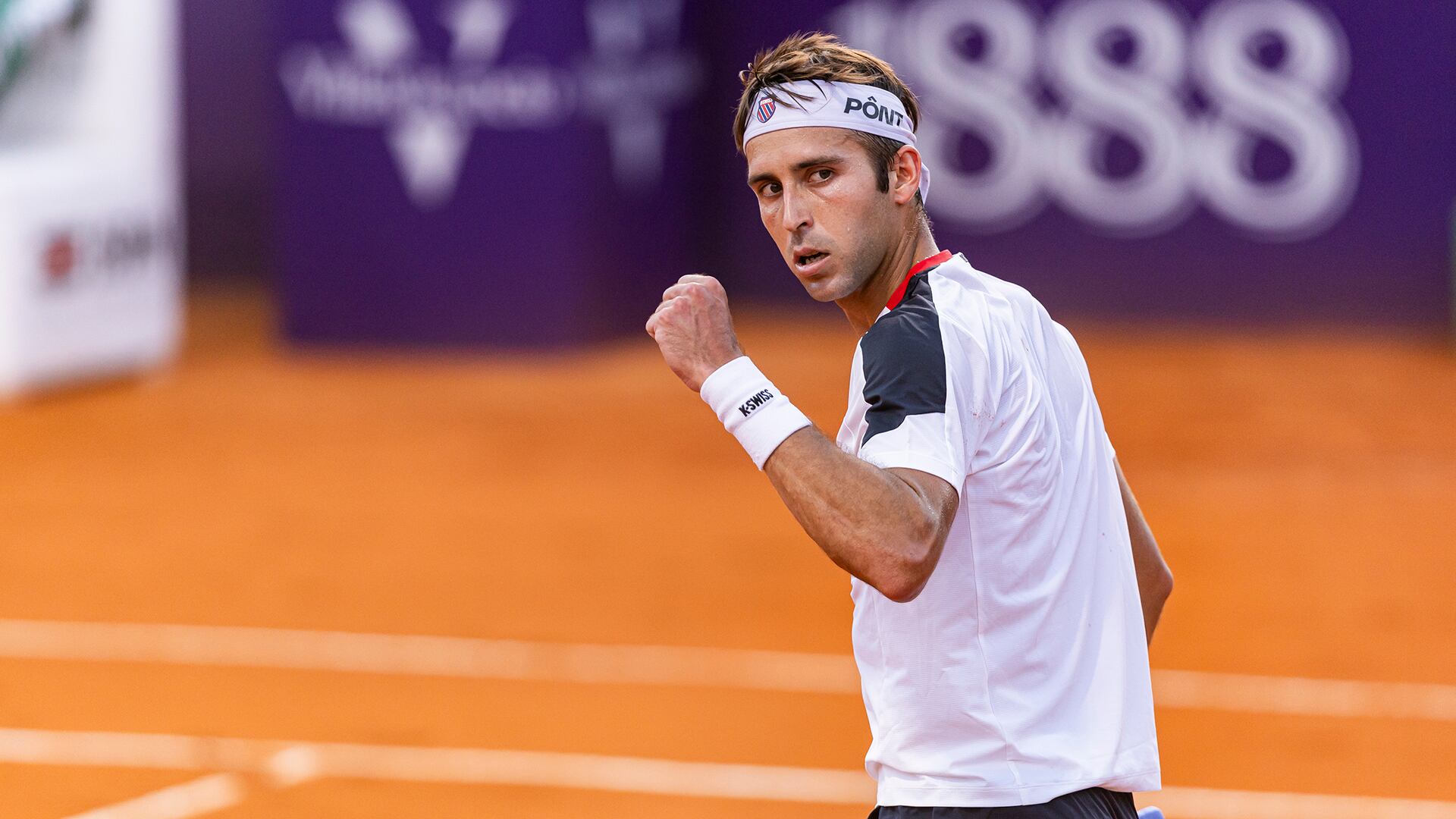 Tomás Etcheverry se consolida como una de las mejores raquetas del circuito sobre polvo de ladrillo (Crédito: Argentina Open)