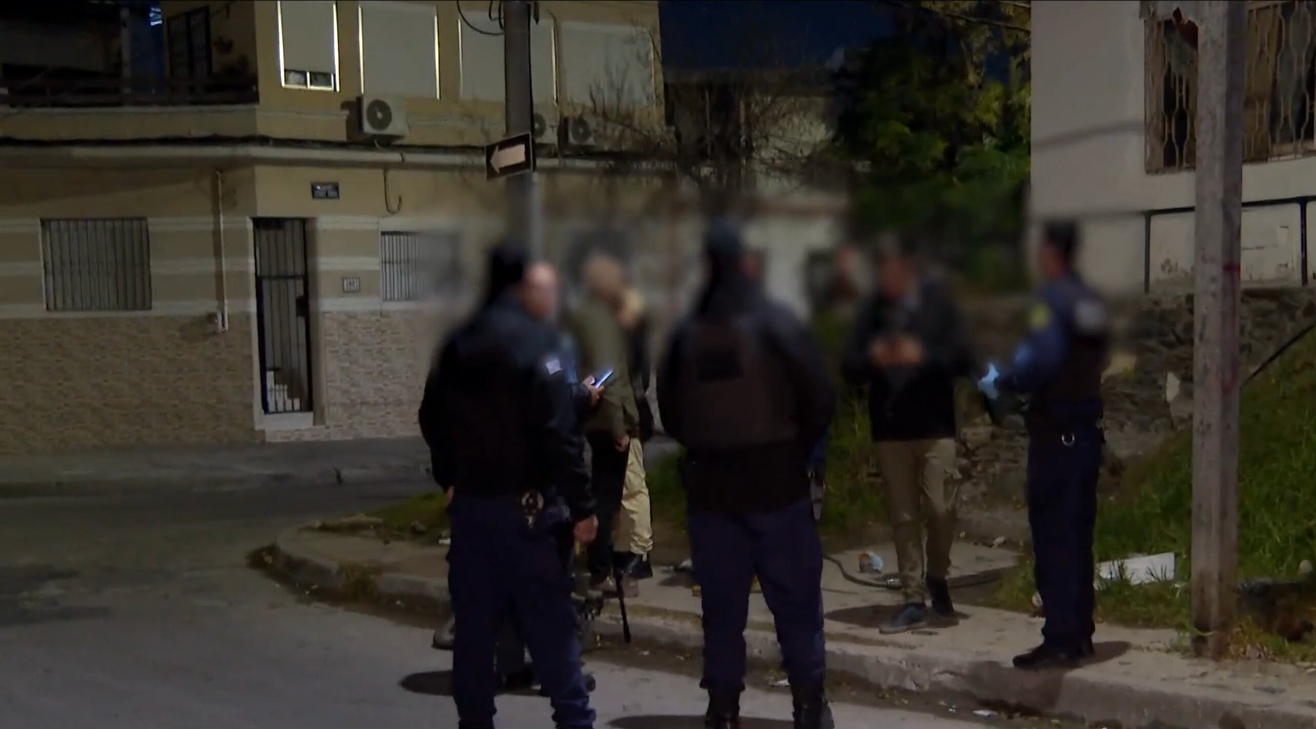 Triple crimen en boca de droga en el barrio Cerro de Montevideo (Captura Telenoche/Canal 4)