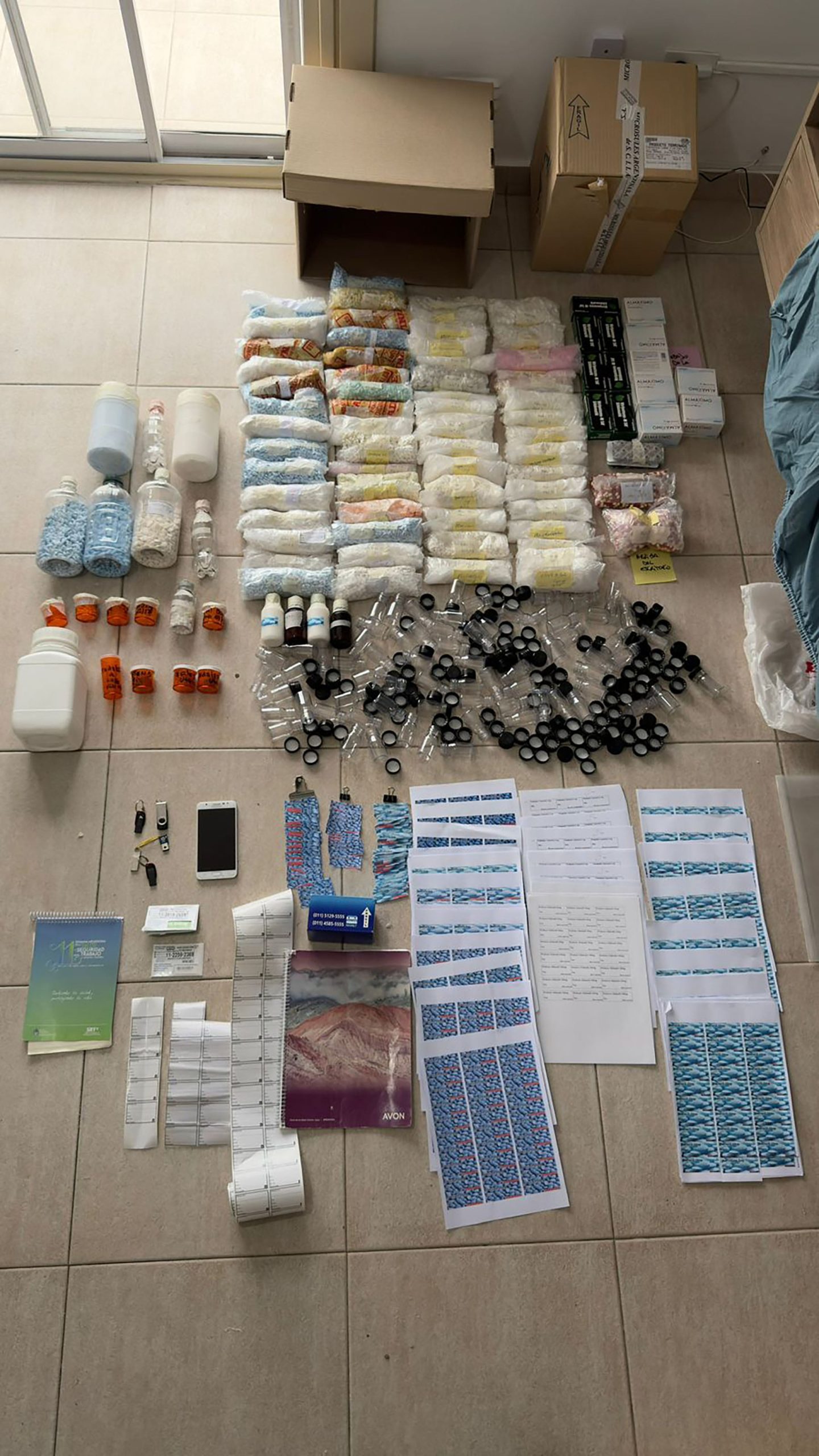 Villa Devoto: robaban cables, fueron descubiertos bajo tierra y terminaron detenidos