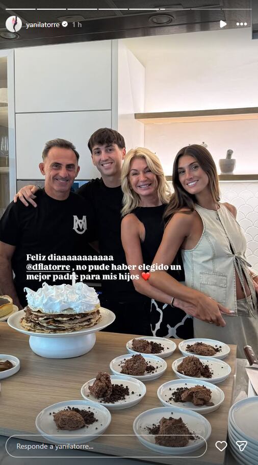 La familia Latorre, compuesta por Yanina Latorre, Diego Latorre, Lola Latorre y Dieguito Latorre, posa para una fotografía en la celebración del Día del Padre