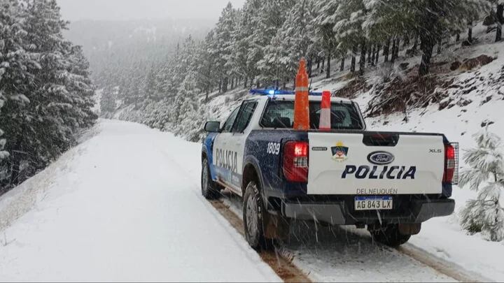 El Servicio Meteorológico Nacional elevó a alerta naranja el pronóstico por nieve en sectores cordilleranos de Neuquén y Río Negro para el jueves 11 de junio (Gentileza: Mejor Informado)