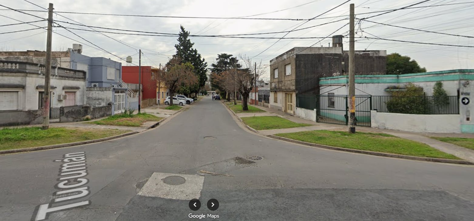 Un vecino fue atacado por un delincuente que lo interceptó en la zona de Pedro Lino Funes y Tucumán (Google Maps)