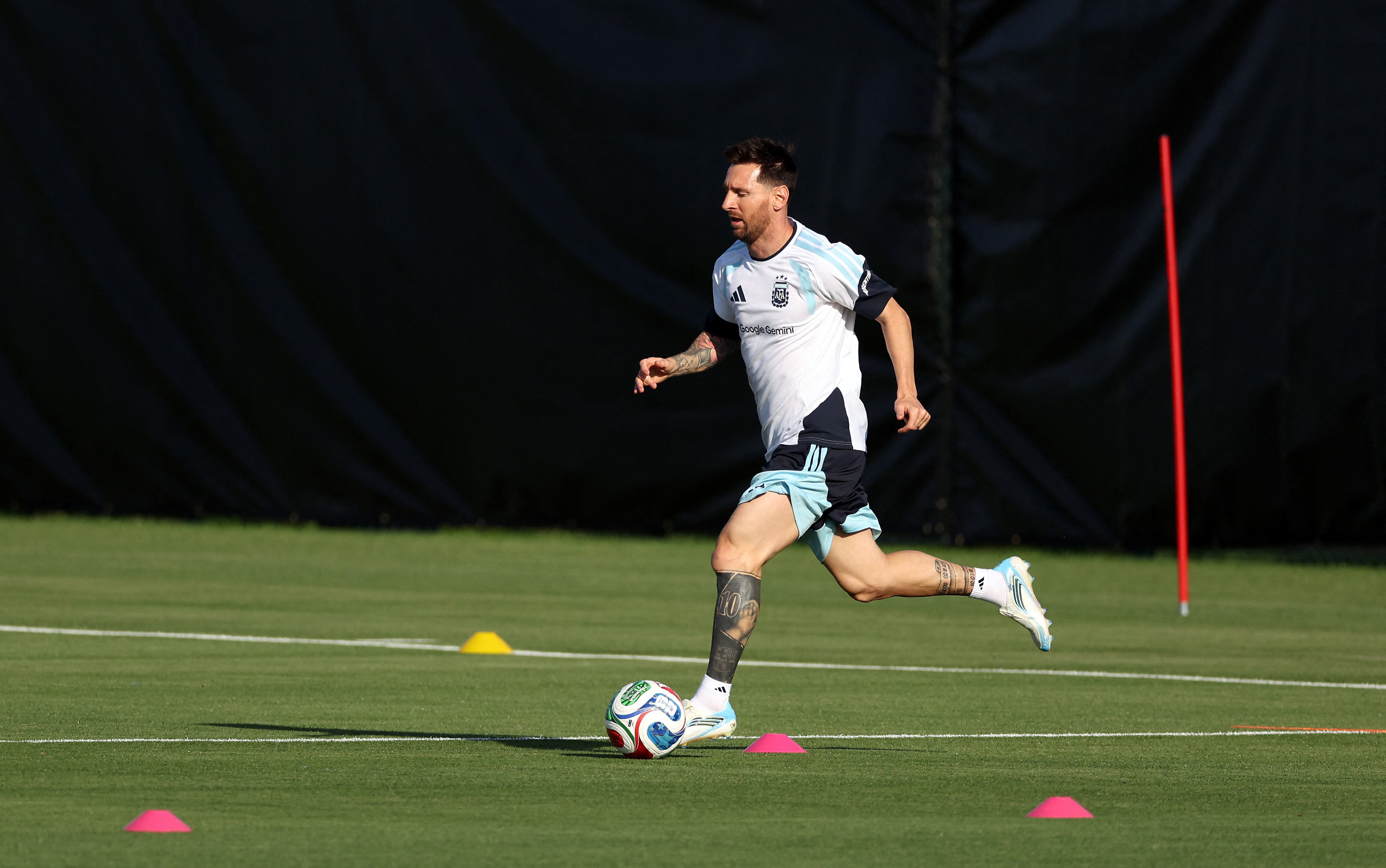 La Albiceleste tendrá por delante un amistoso antes de comenzar su recorrido en el Mundial (Photo by JAMIE SQUIRE / GETTY IMAGES NORTH AMERICA / Getty Images via AFP)