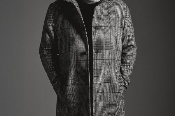 Arturo Puig debutó como modelo a los 81 años y generó una ovación en las redes sociales: “Guapísimo”