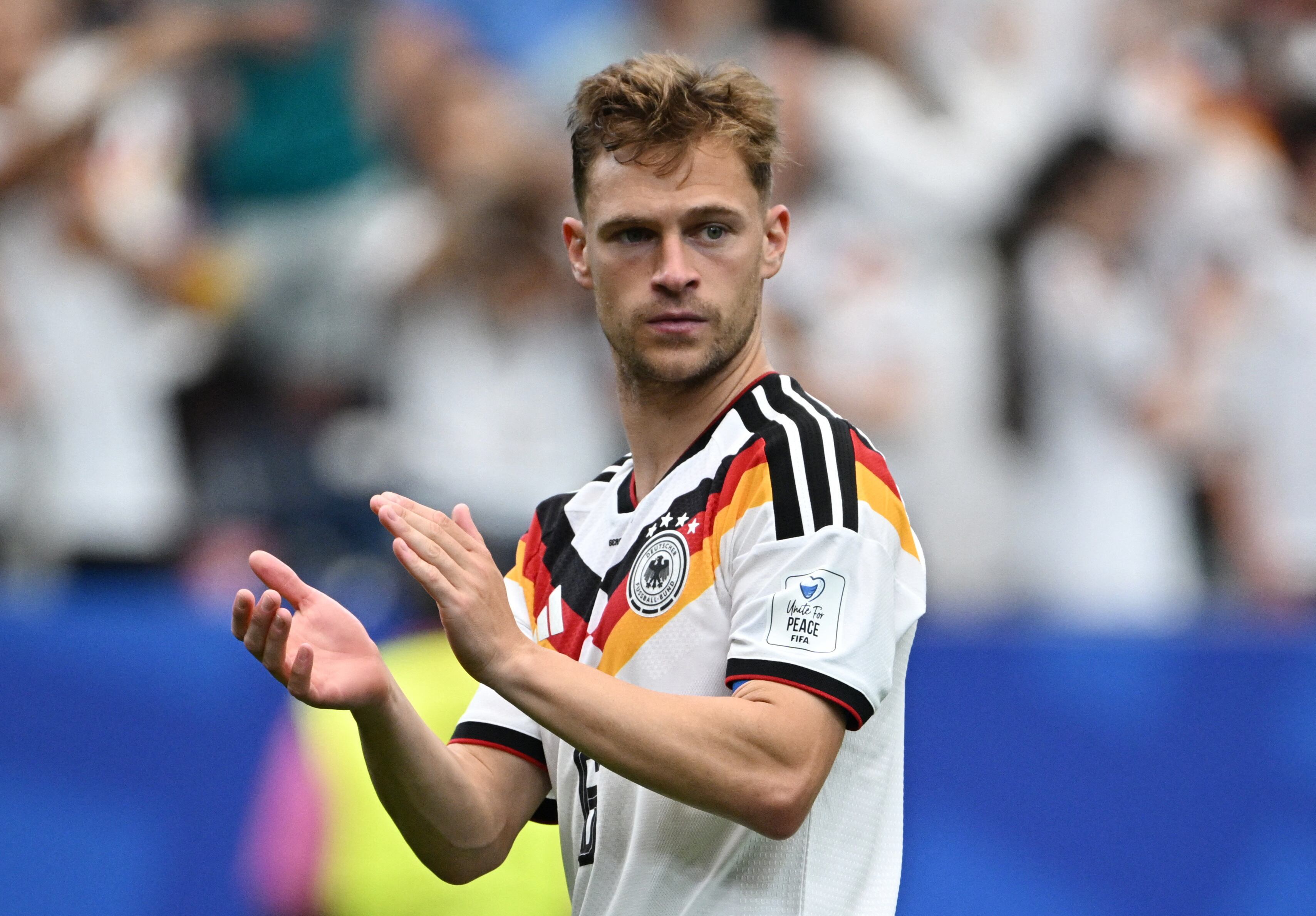 Joshua Kimmich fue quien dio a conocer de la presencia de la serpiente en inmediaciones de donde entrena la selección alemana (REUTERS/Annegret Hilse)
