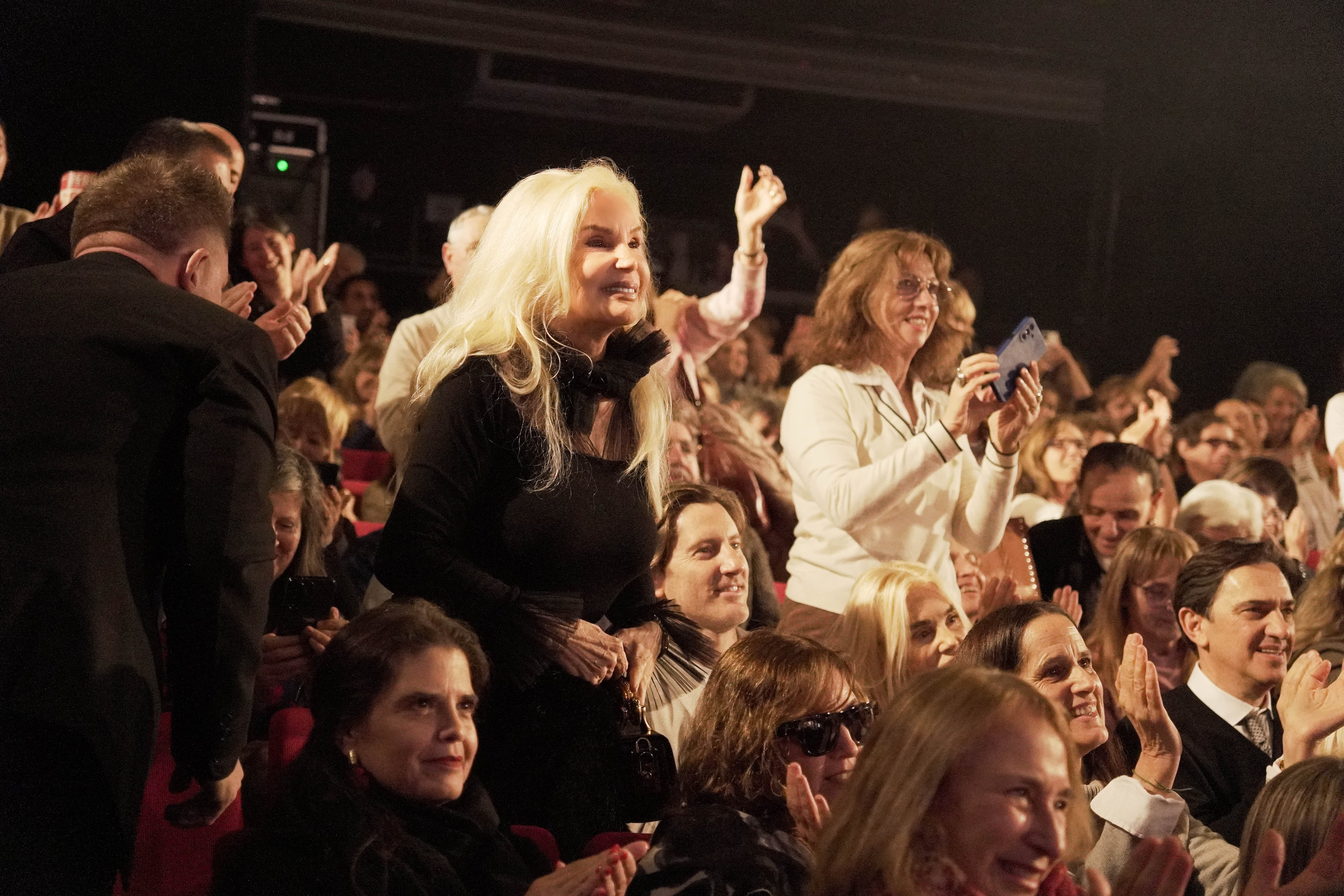 Susana Giménez, Mercedes Sarrabayrouse, Rosella Della Giovanpaola y Gustavo Yankelevich en su reciente salida teatral