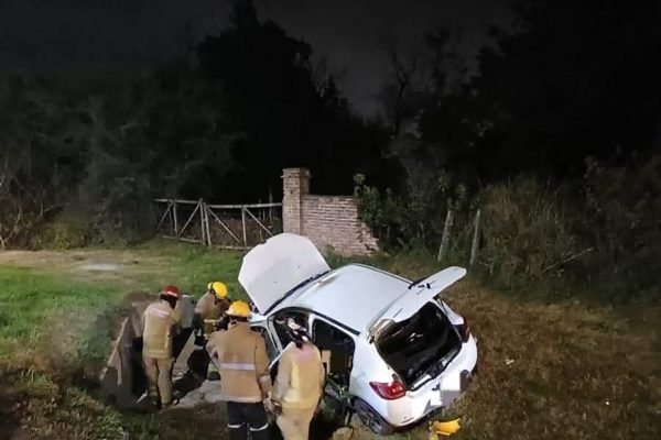 Córdoba: perdió el control de su 4×4, chocó contra un guardarraíl y sufrió fracturas en la columna vertebral