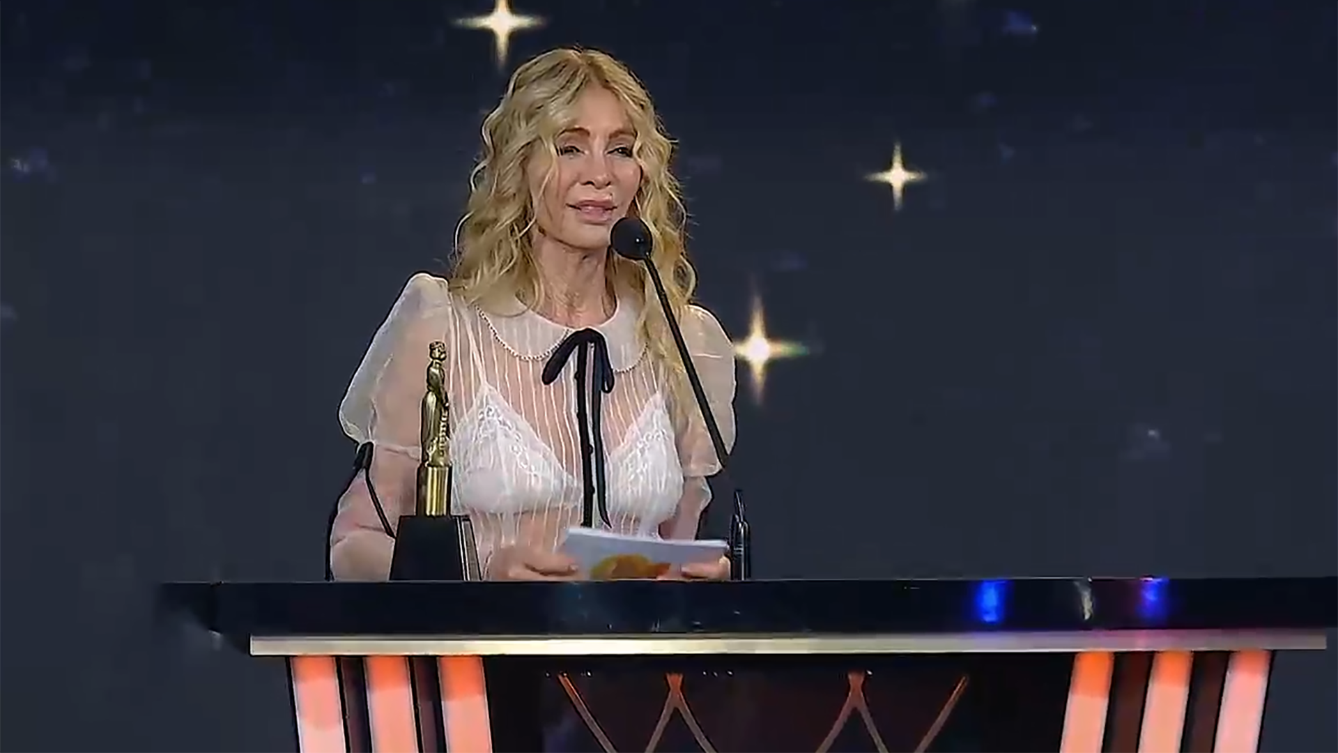 Cris Morena fue agasajada como Personalidad destacada de la cultura: “A veces el corazón se llena de agujeritos”