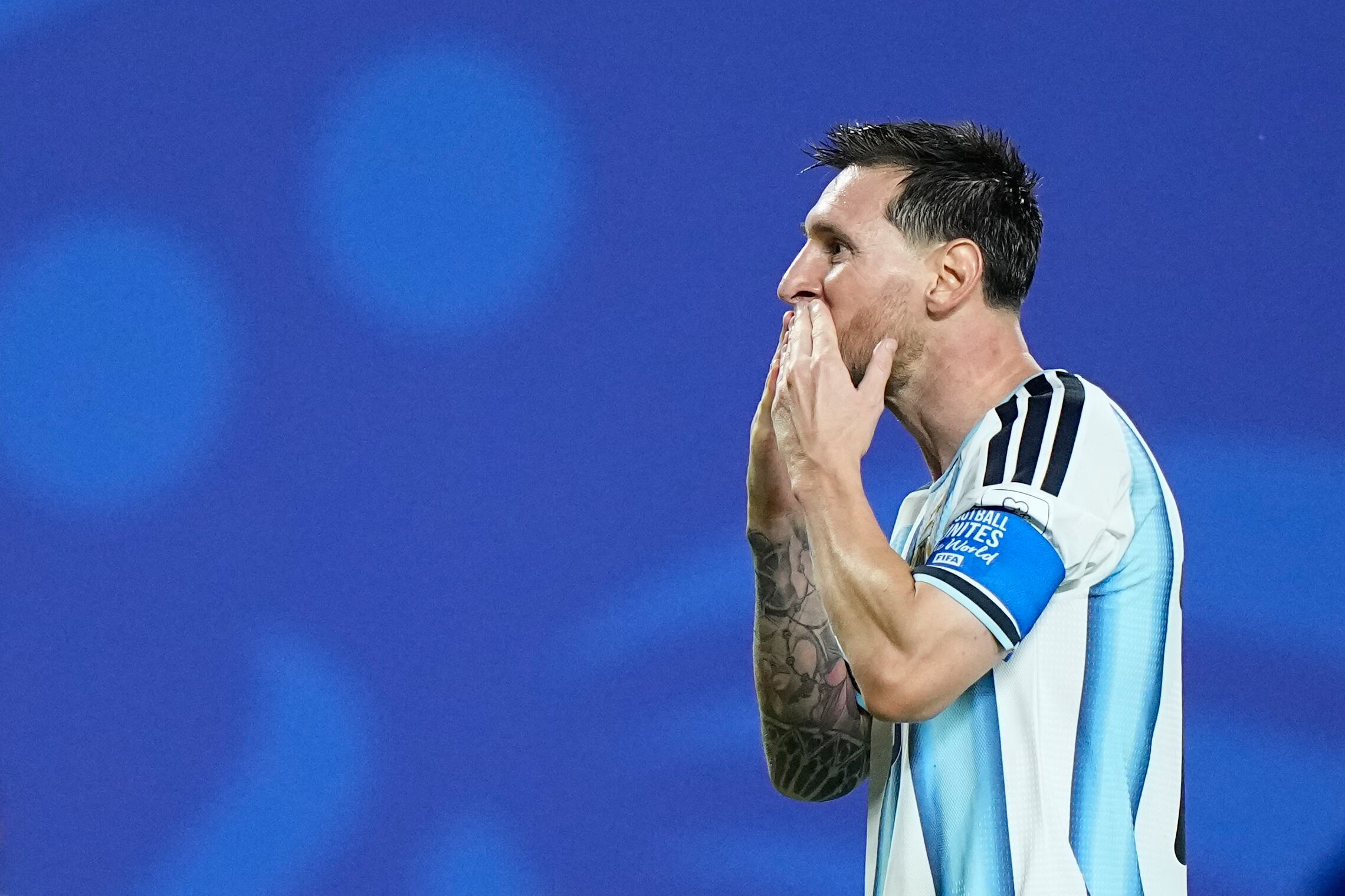 Cuánto cuesta el kit mundialista para alentar a la Selección Argentina y qué incluye