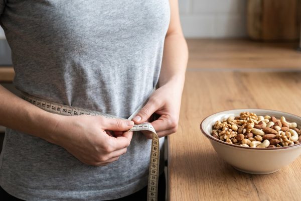 Cuántos carbohidratos al día recomiendan consumir los expertos para bajar de peso