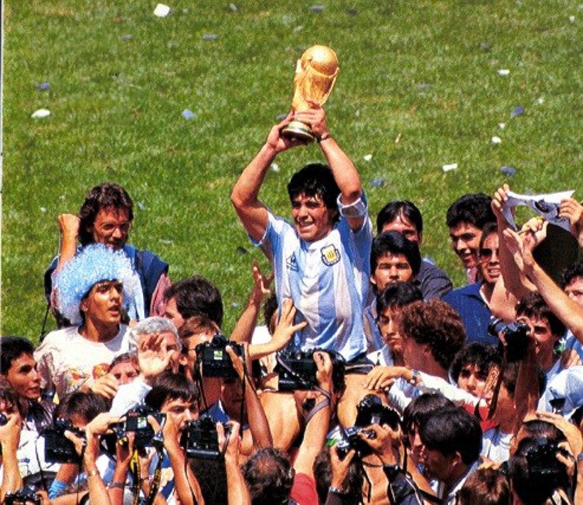 Diego en la gloria. Argentina también
