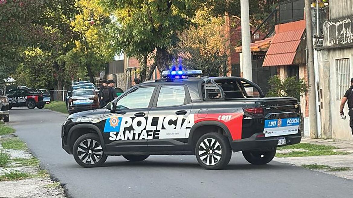 La Policía busca identificar a los delincuentes gracias al aporte de las cámaras de seguridad de la zona